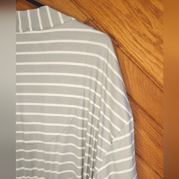 Mommy And Me Matching Gray and White Striped Nursing Robe And Baby Hat S/M - Picture 11 of 14